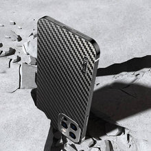 Laden Sie das Bild in den Galerie-Viewer, Stainless Steel Carbon Fiber Case For iPhone - Libiyi